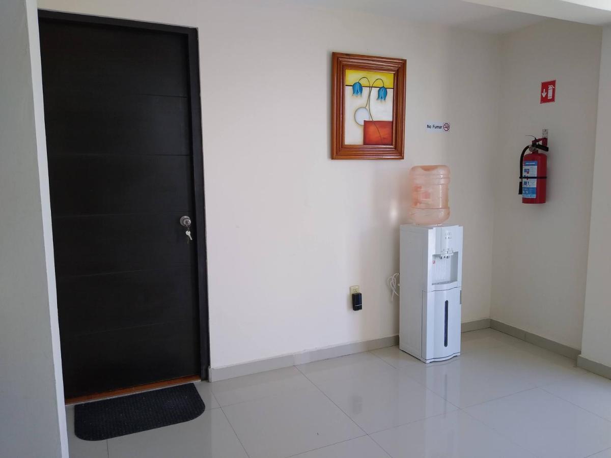 Habitacion Matrimonial Con Cama Y Sofa Para Cuatro Personas Tlaxcalancingo Экстерьер фото
